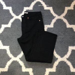 Levi’s Wedgie icon fit ankle cropped jeans- size 30 waist x 26 length